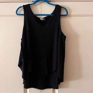PAPER CRANE - BLACK FLOWY WAFFLE TANK